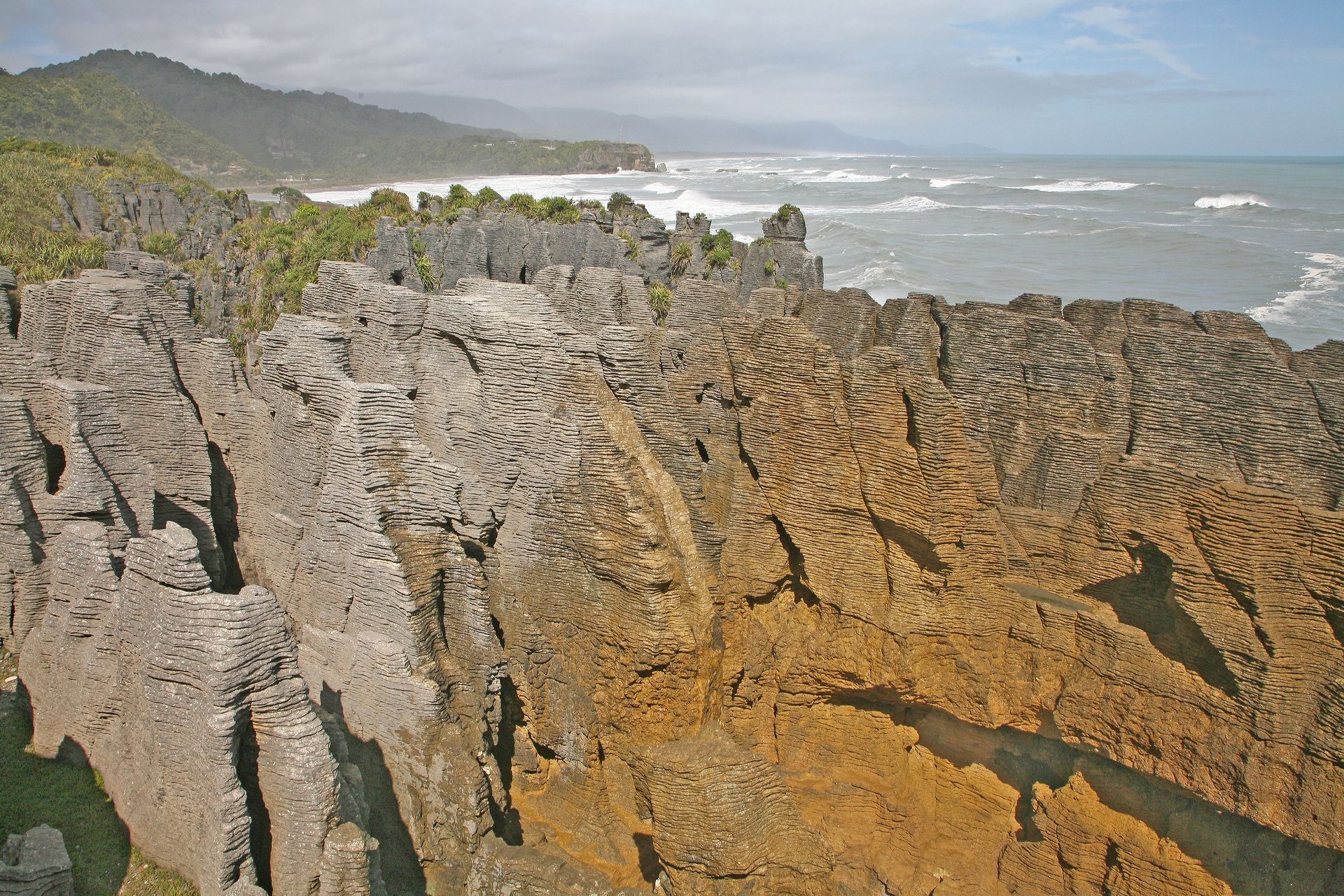 9D8N Mountain to Sea SIC Tour