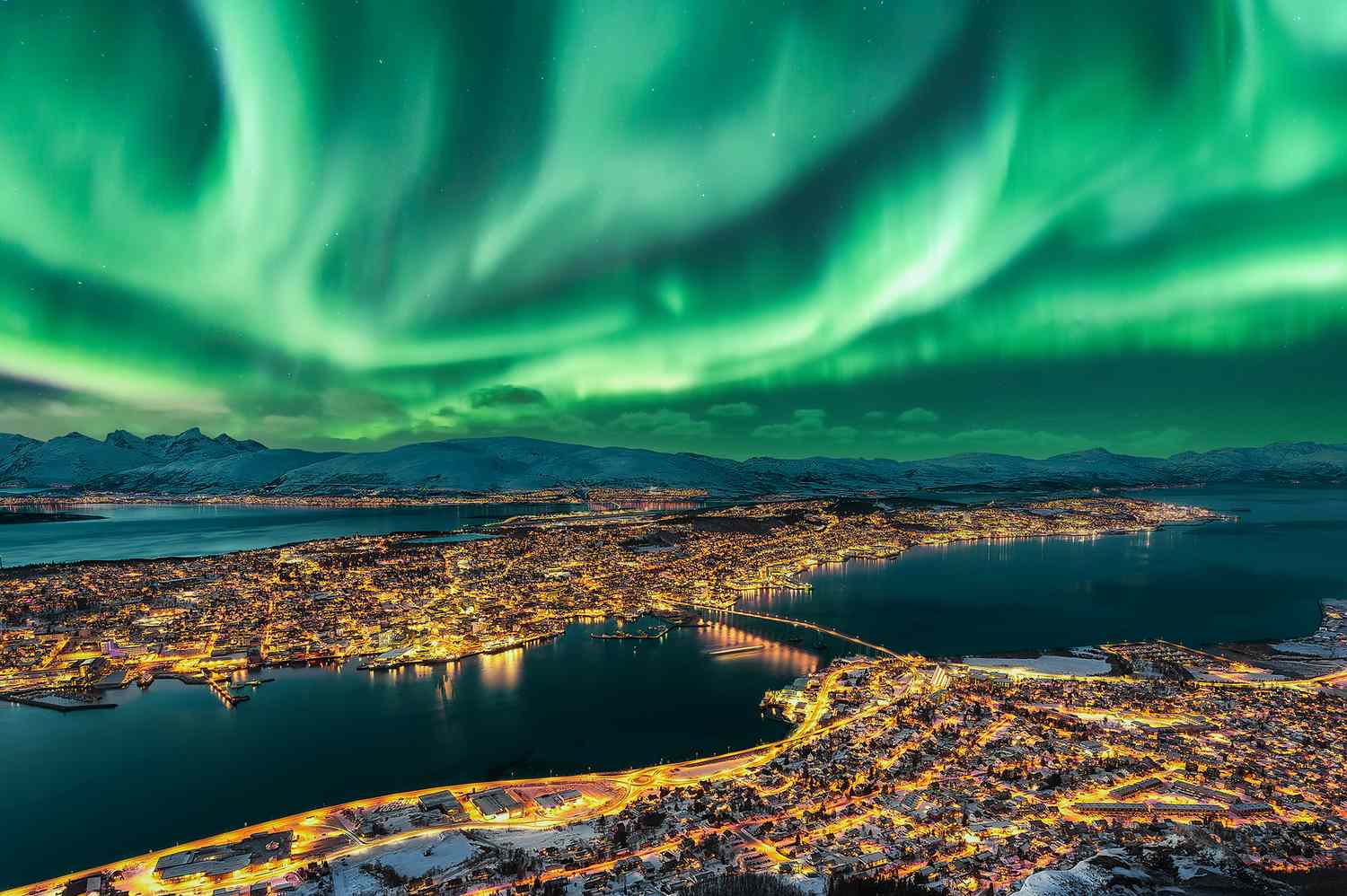 12D9N NORWAY + FINLAND + SWEDEN AURORA & GLASS IGLOO